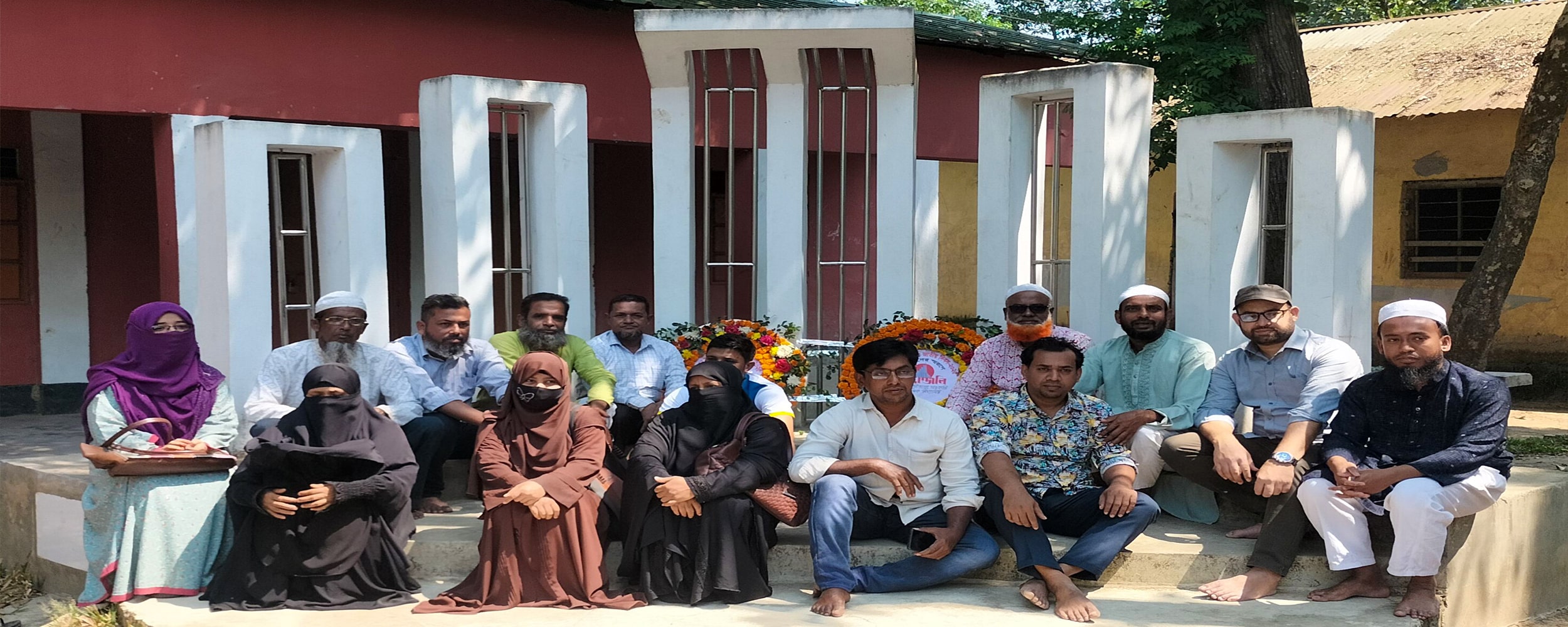 ভিরাল্লা সাদত খান উচ্চ বিদ্যালয়ের সকল শিক্ষকদের ছবি | Teacher's group Photo of Bhiralla Sadat Khan High School